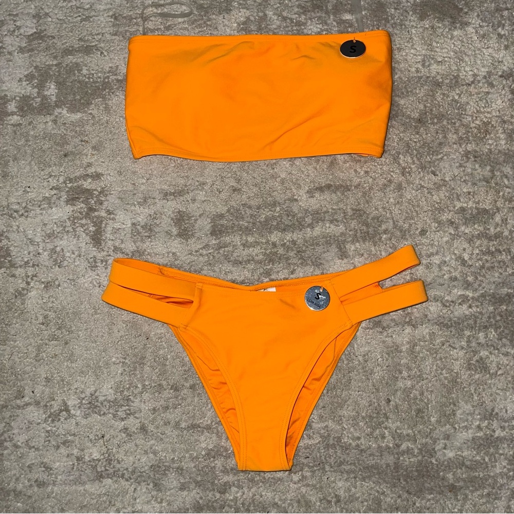 🍊Bright Orange Tube Top Bikini 🍊